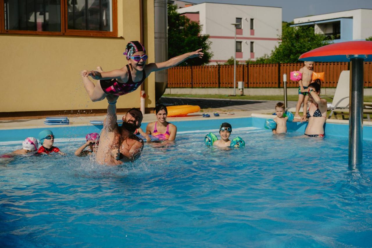 Hotel Tci Social Club Kluż-Napoka Zewnętrze zdjęcie
