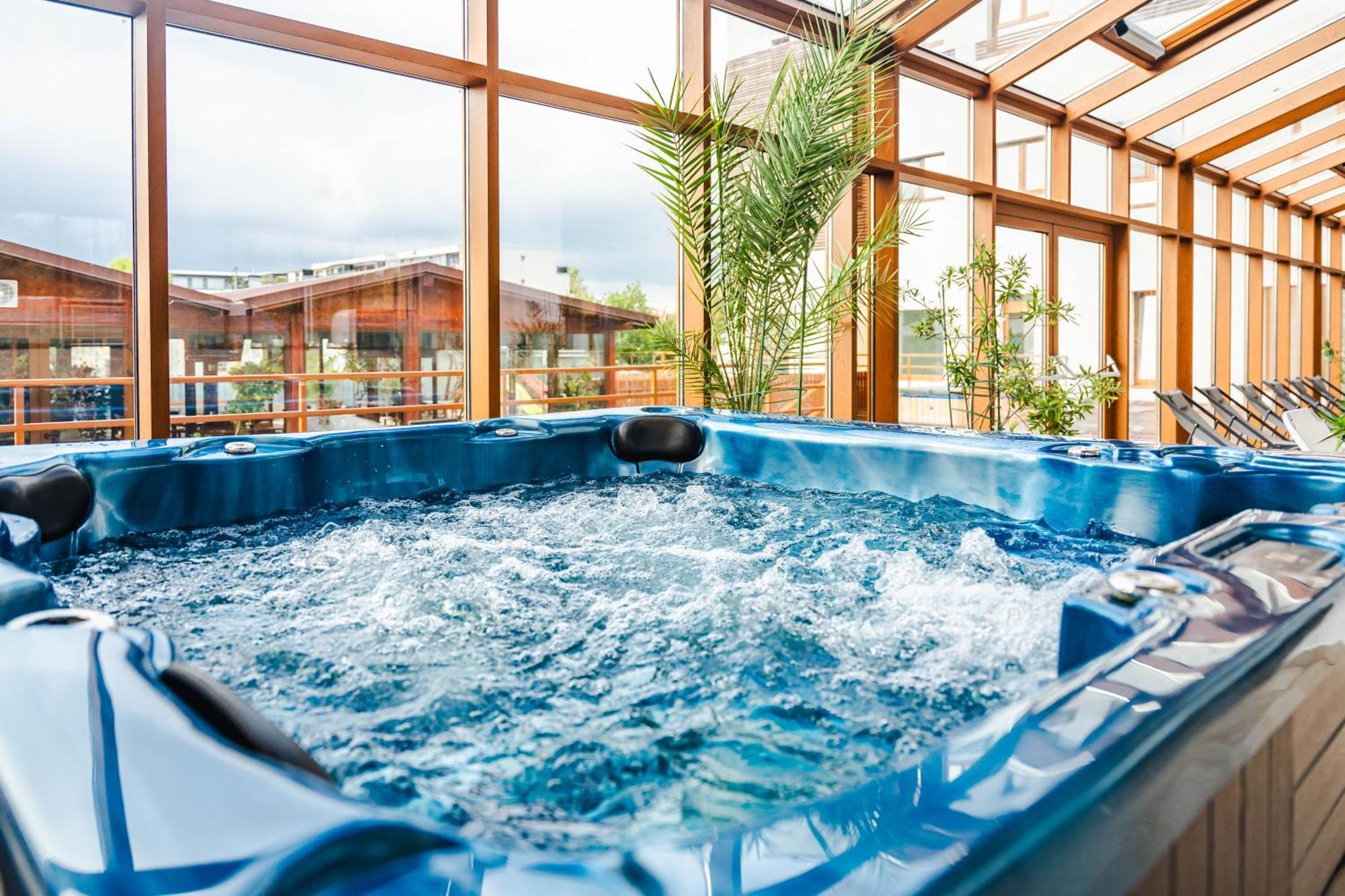 Hotel Tci Social Club Kluż-Napoka Zewnętrze zdjęcie