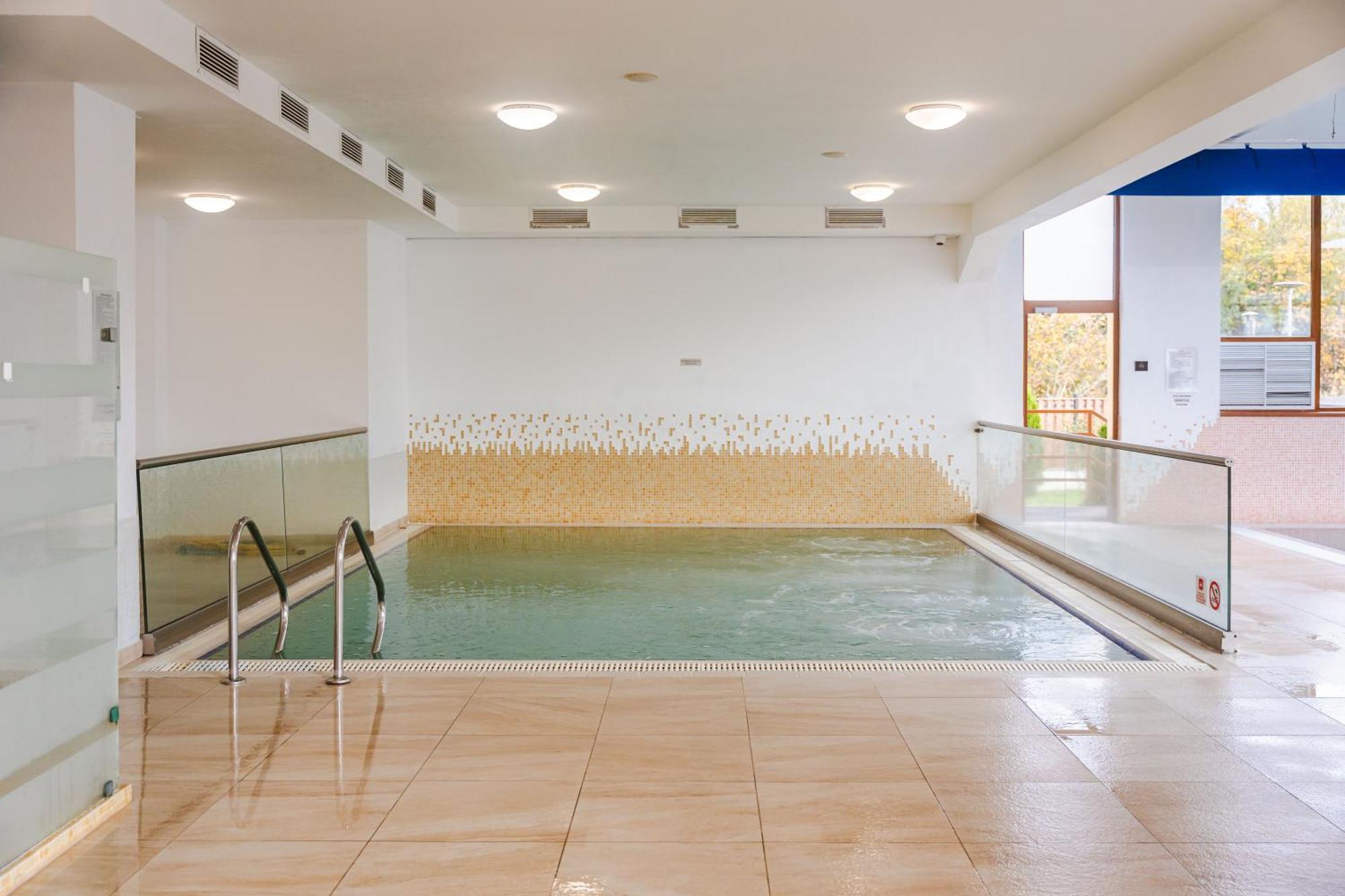 Hotel Tci Social Club Kluż-Napoka Zewnętrze zdjęcie