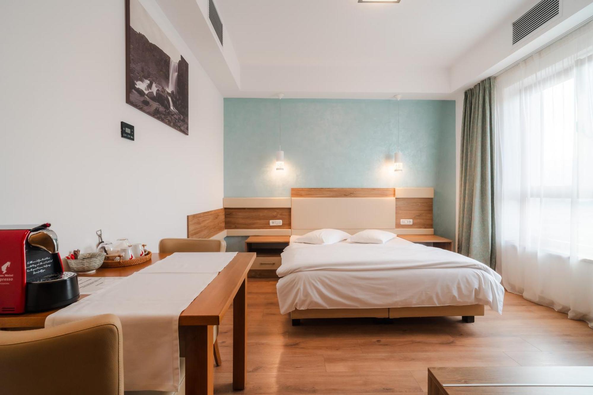Hotel Tci Social Club Kluż-Napoka Zewnętrze zdjęcie