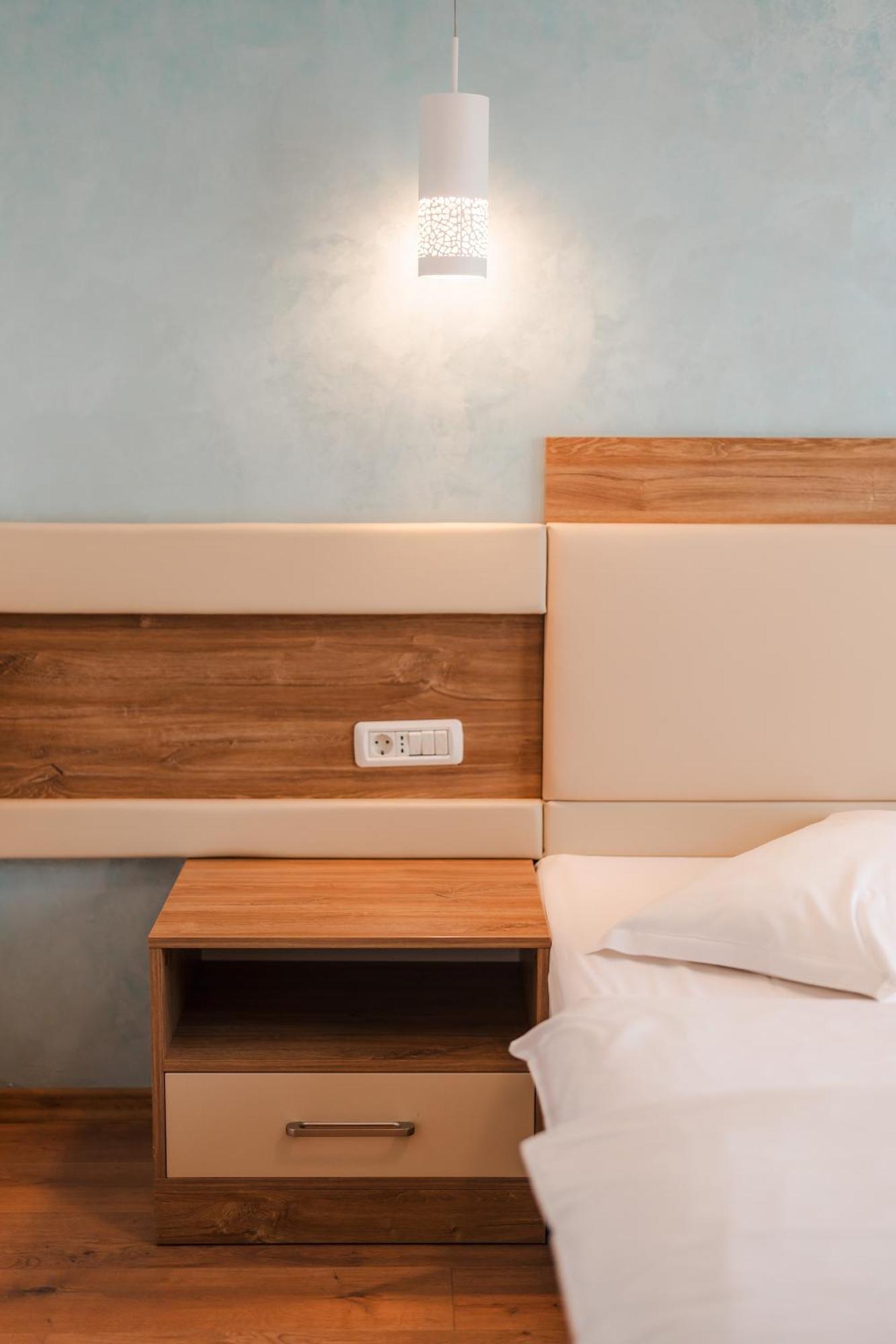Hotel Tci Social Club Kluż-Napoka Zewnętrze zdjęcie