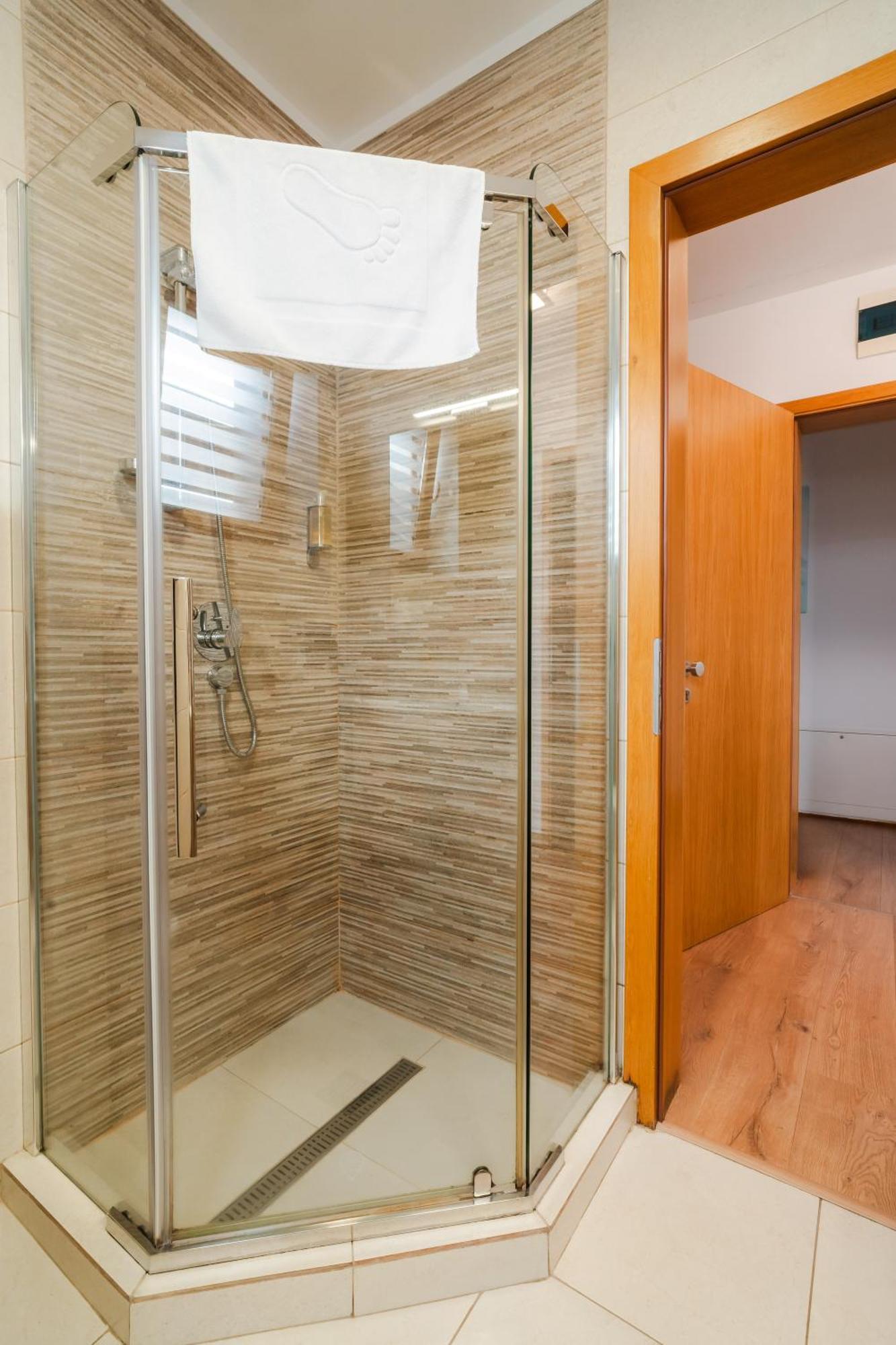 Hotel Tci Social Club Kluż-Napoka Zewnętrze zdjęcie